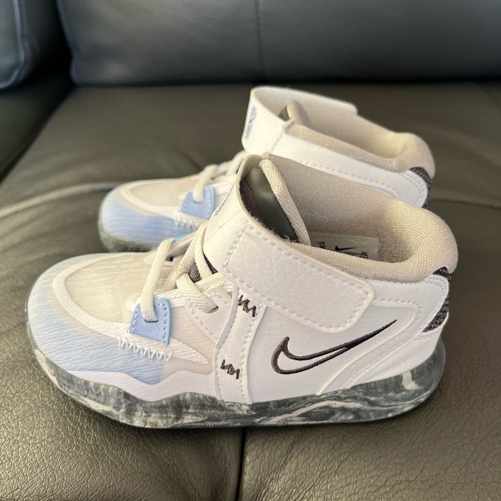 Toddler Size 5 Kyrie Irving Nike Sneaker